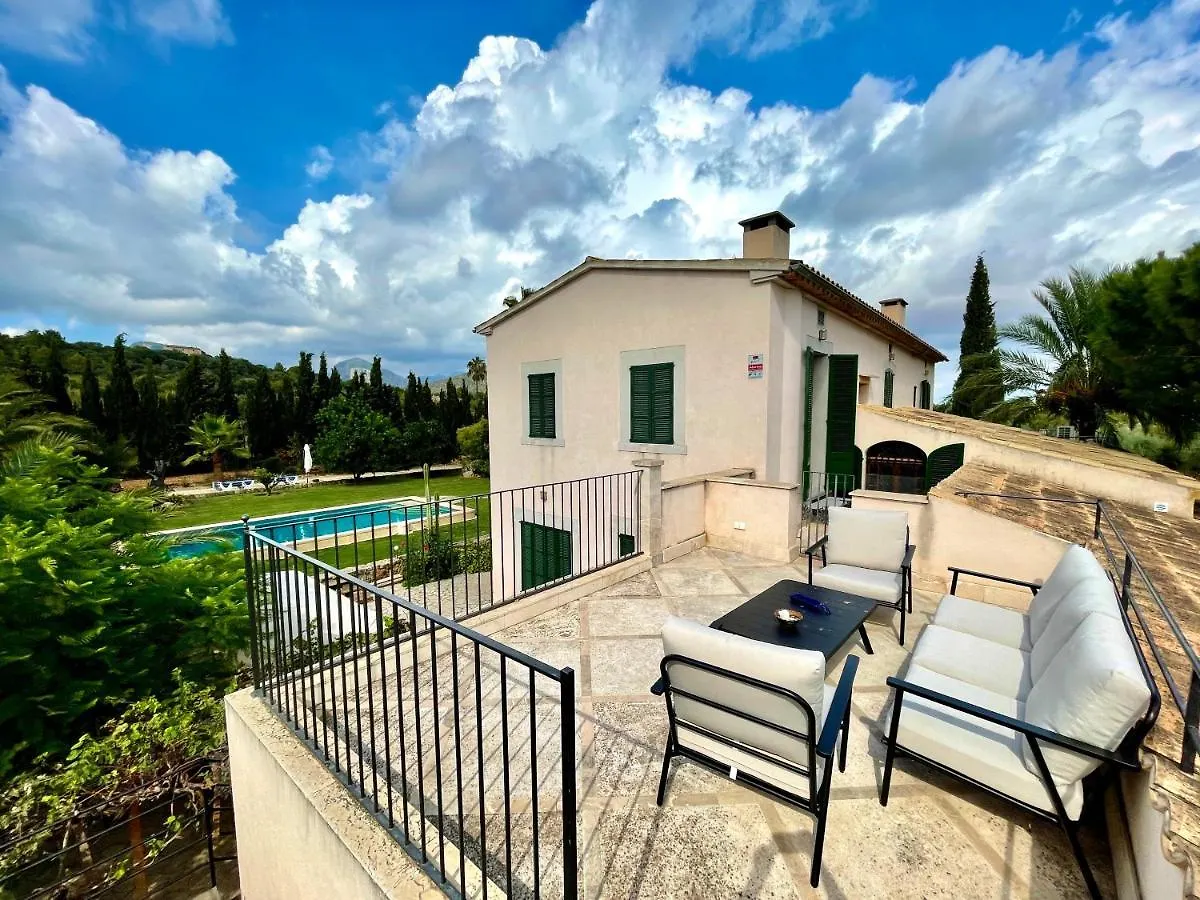 Son Jordi nou, beautiful villa near Alaro big swimming pool, BBQ mountain views 12people Consell