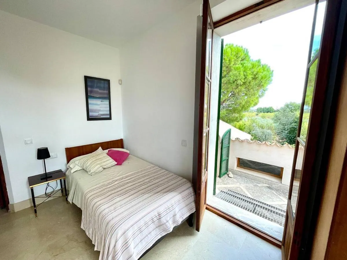 Son Jordi nou, beautiful villa near Alaro big swimming pool, BBQ mountain views 12people Consell 0*,  Spagna